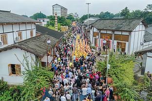 板凳匪徒！波蒂斯替补砍下至少31分12板+4记三分 历史第5人！